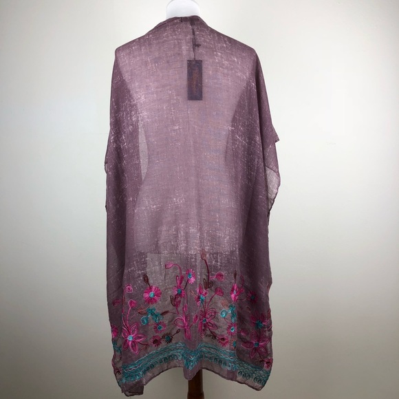 Women's Floral Embroidered Shrugs - Picture 7 of 7